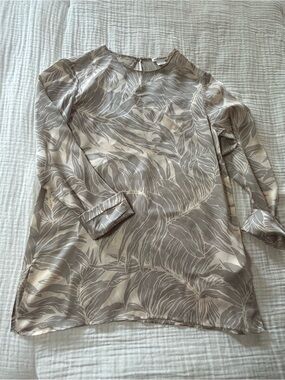 Club Monaco silk blouse Tropical Neutral